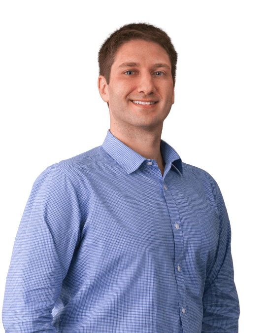 Portrait photo of David Kon.