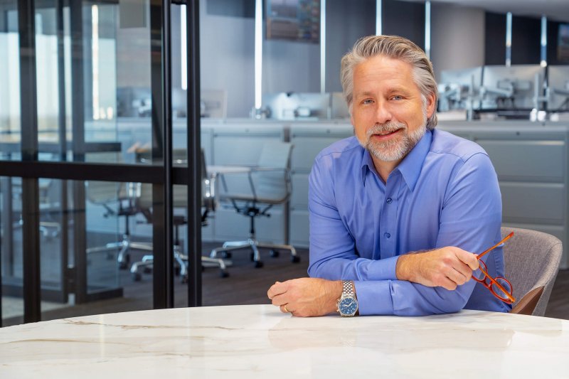 EichhornSmall office bkg